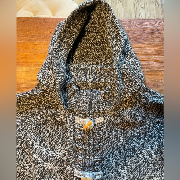Wool Toggle Hoody, made with Donegal Yarns. Medium, NWOT - Picture 4 of 11